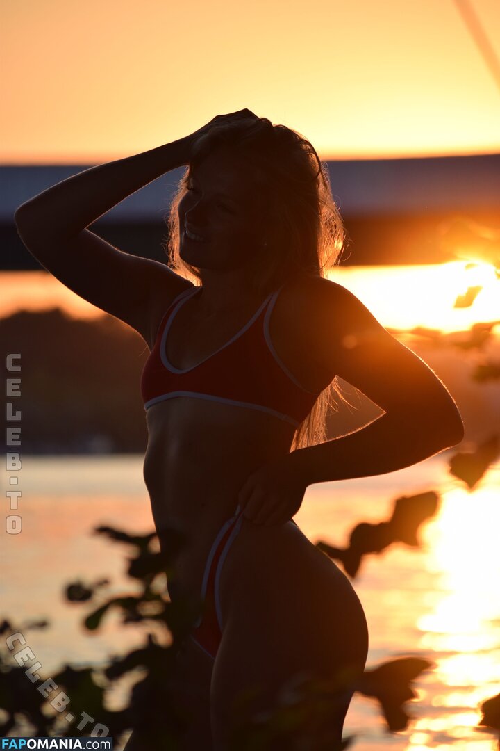 Julia Haas / julia__haas Nahý OnlyFans  Uniklá fotka #1