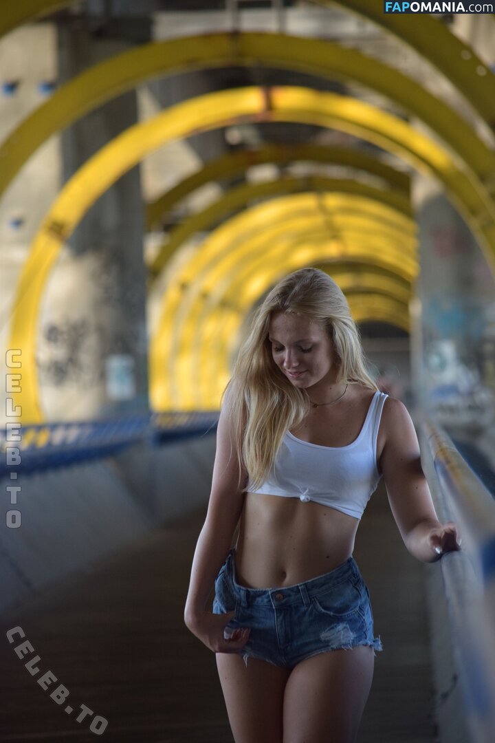 Julia Haas / julia__haas Nahý OnlyFans  Uniklá fotka #5
