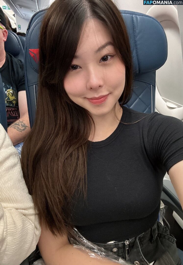 Júlia Nakamura / Mayumi / jumayumin1 Nahý OnlyFans  Uniklá fotka #4