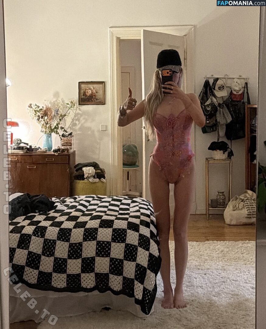 Julia Wulf / juleslw / julesslw Nahý OnlyFans  Uniklá fotka #22