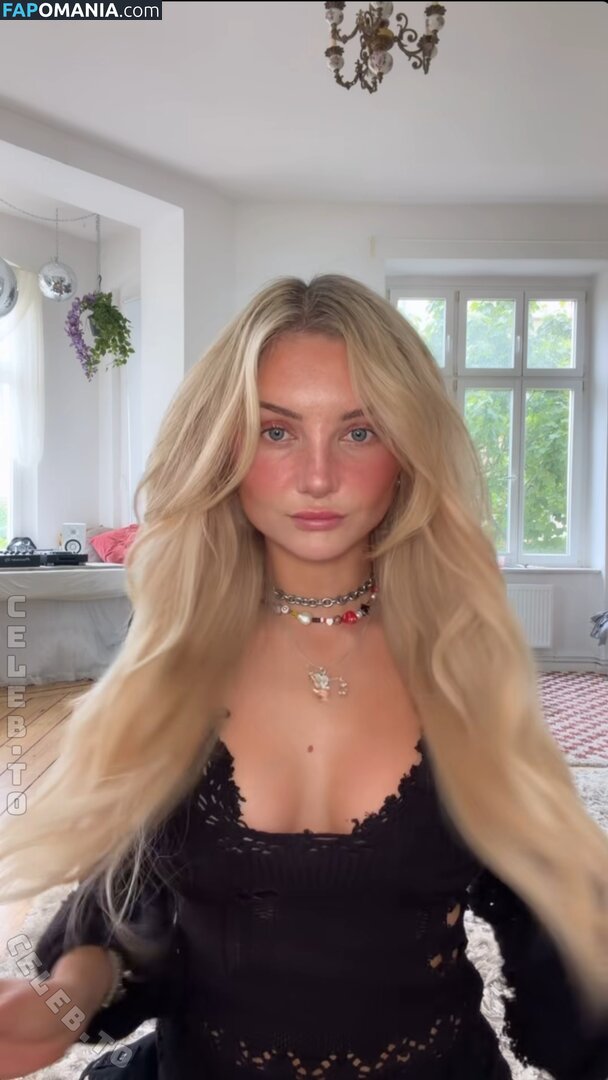 Julia Wulf / juleslw / julesslw Nahý OnlyFans  Uniklá fotka #26