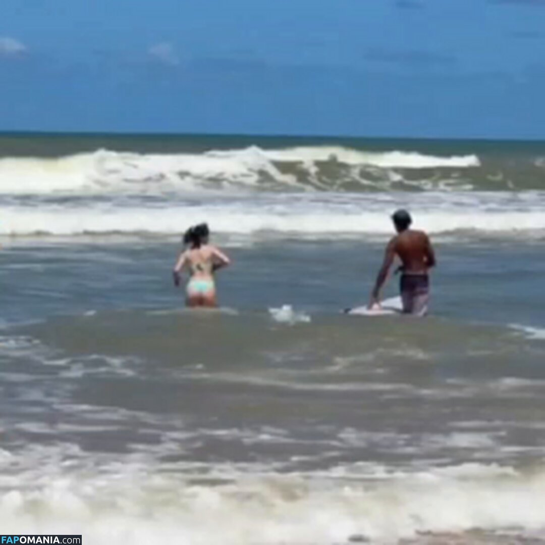 Juliakbarni Nahý OnlyFans  Uniklá fotka #1