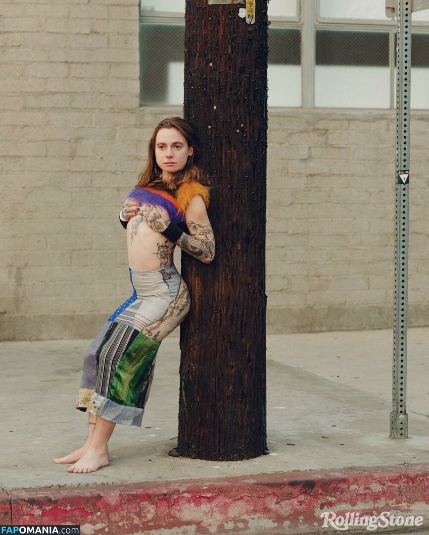Julien Baker / julienrbaker Nahý OnlyFans  Uniklá fotka #8