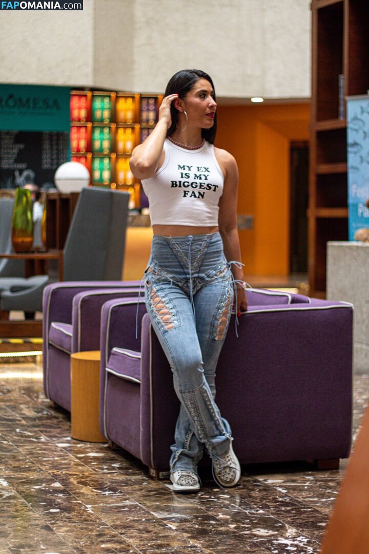 Julissa Mexa / Yulisa Leon / https: / julissamexa Nahý OnlyFans  Uniklá fotka #5