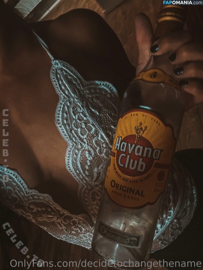 Julz Journey / decidetochangethename / julz_journey_ Nahý OnlyFans  Uniklá fotka #2