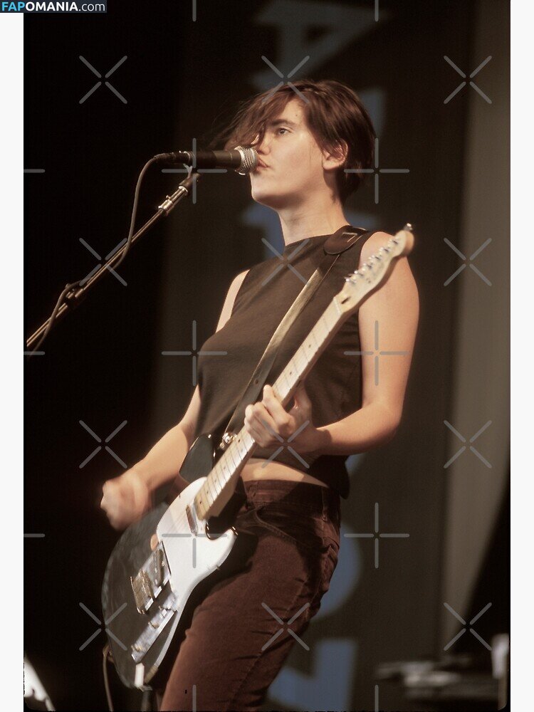 Justine Frischmann Nahý OnlyFans  Uniklá fotka #4