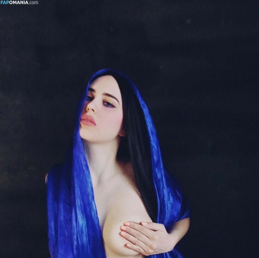 K1ra1 / _k.1.r.a / wannaseemore Nahý OnlyFans  Uniklá fotka #7