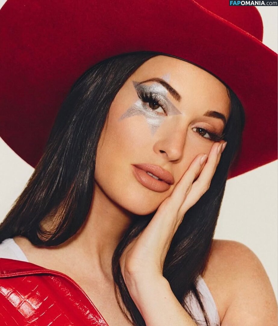 Kacey Musgraves / heavenlyyhazel / spaceykacey Nahý OnlyFans  Uniklá fotka #13