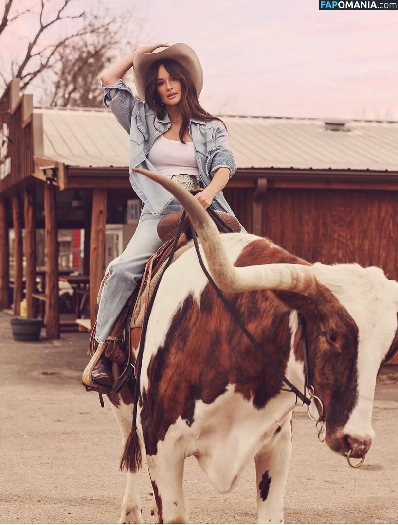 Kacey Musgraves / heavenlyyhazel / spaceykacey Nahý OnlyFans  Uniklá fotka #20