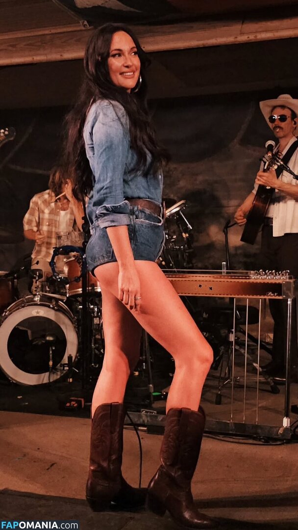 Kacey Musgraves / heavenlyyhazel / spaceykacey Nahý OnlyFans  Uniklá fotka #26