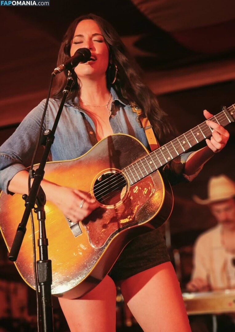Kacey Musgraves / heavenlyyhazel / spaceykacey Nahý OnlyFans  Uniklá fotka #28