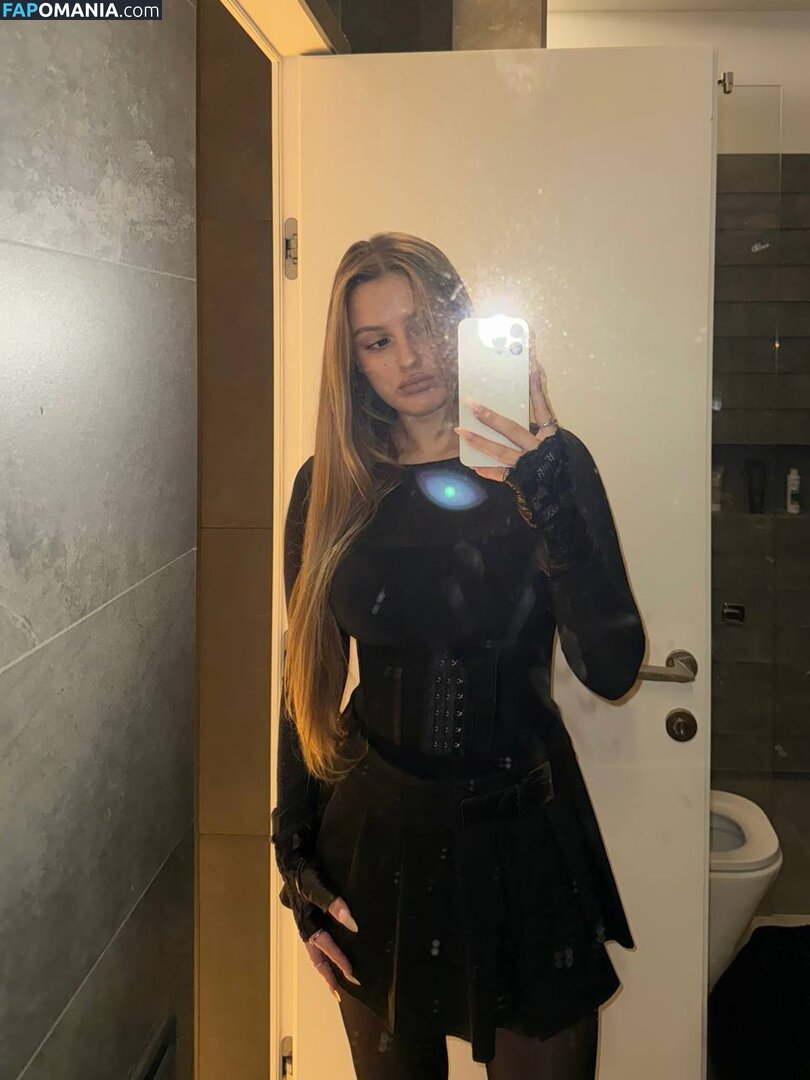 kae4ka / kake4u / whatkayawants Nahý OnlyFans  Uniklá fotka #4