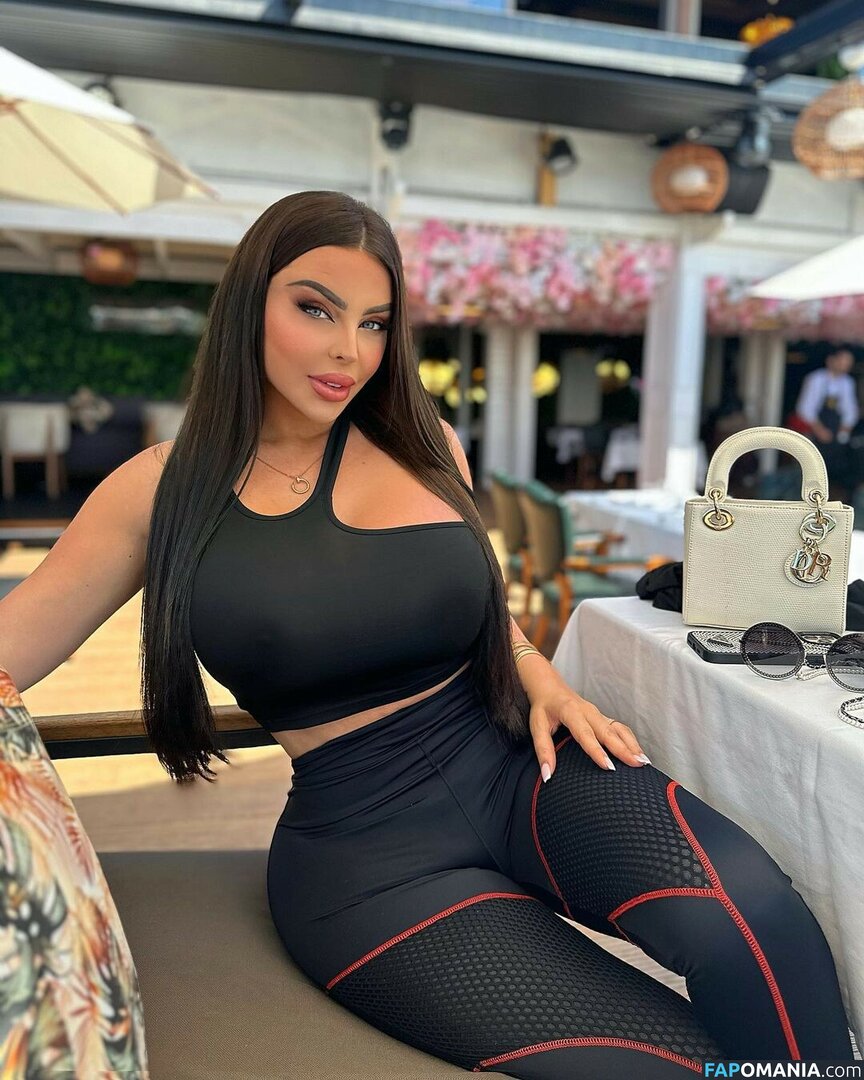 Kahina Sbauty / kahina_sbeauty Nahý OnlyFans  Uniklá fotka #2