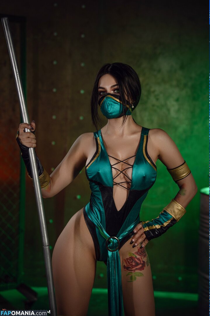 Christina Fink / Kalinka Fox / https: / kalinka.fox / kalinkafox Nahý OnlyFans  Uniklá fotka #657