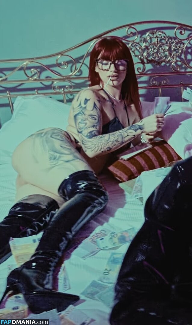 Denise / _kallmemamy_ / dollyred / dollyredxxx Nahý OnlyFans  Uniklá fotka #12
