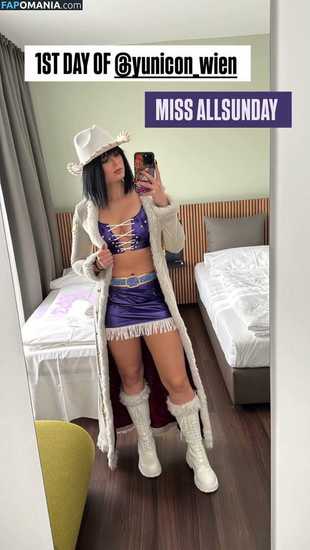 Kaminari Cosplay / kaminari_cosplay / kaminaricosplay Nahý OnlyFans  Uniklá fotka #11