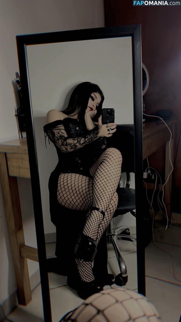 Kanonsuzuki Nahý OnlyFans  Uniklá fotka #2