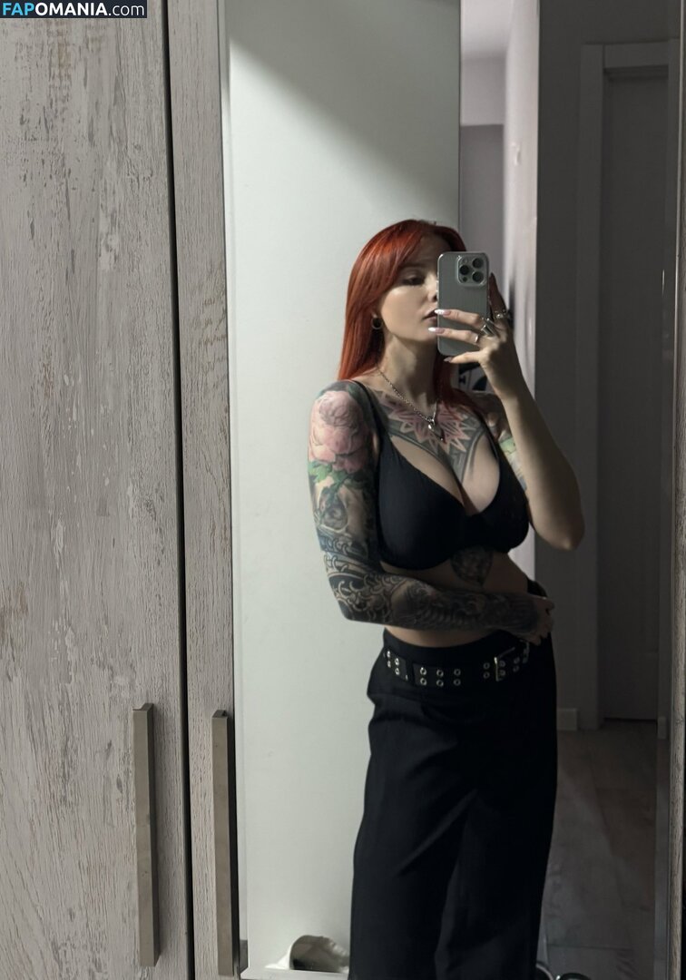 Karina Kherman / NebelaiaK / kher.man Nahý OnlyFans  Uniklá fotka #13
