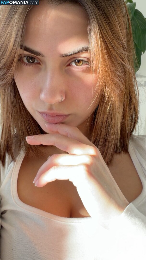 Emanuela Capitano / Kasumi_sen Nahý OnlyFans  Uniklá fotka #1