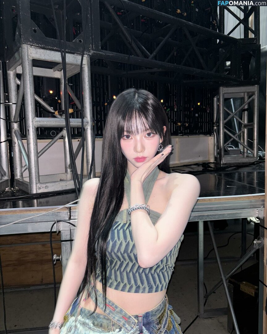 Karina / aespa / karinamasfina / katarinabluu Nahý OnlyFans  Uniklá fotka #16