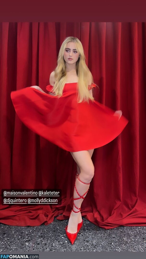 Kathryn Newton / kathrynnewton Nahý OnlyFans  Uniklá fotka #17