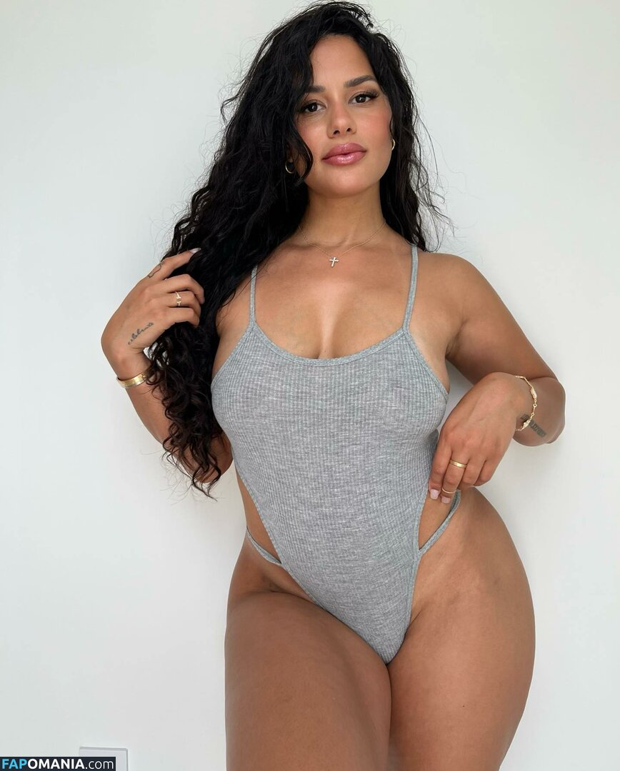 Katya Elise Henry / katyaelisehenry / katyaelisehenrysworld Nahý OnlyFans  Uniklá fotka #6