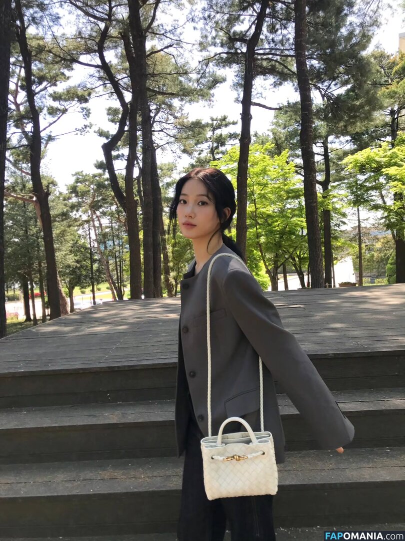 Kazuha Nakamura 中村 一葉 / LESSERAFIM / zuhazana Nahý OnlyFans  Uniklá fotka #2