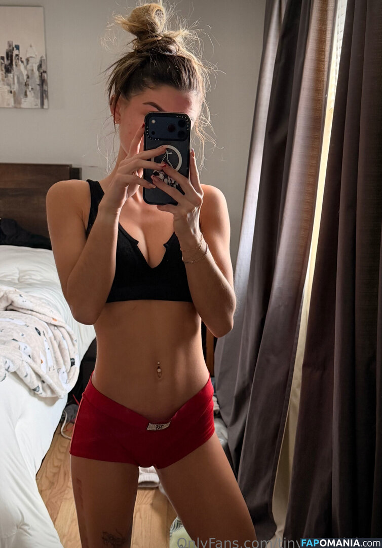 j.aida / kennaabennett / neve.lewiss / paige.donoway Nahý OnlyFans  Uniklá fotka #3