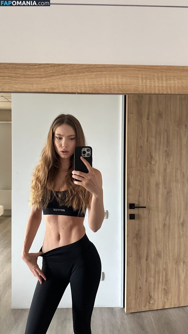 j.aida / kennaabennett / neve.lewiss / paige.donoway Nahý OnlyFans  Uniklá fotka #12