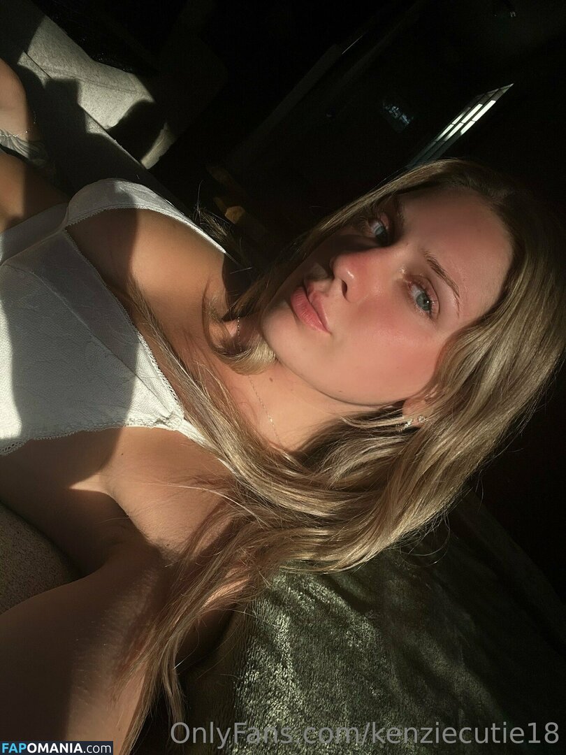 kenziecutie18 / kkenziee_18 Nahý OnlyFans  Uniklá fotka #56