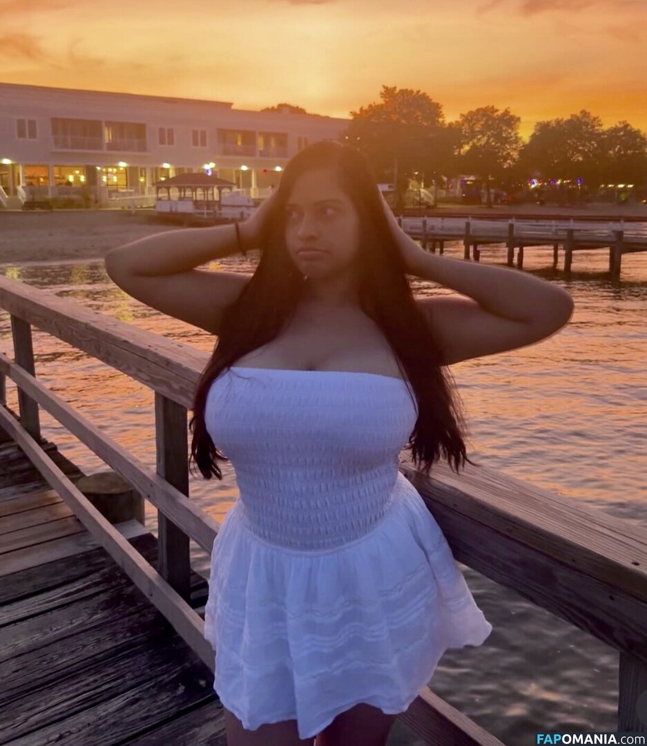 Kerenmorales677 / keren_.moralesss Nahý OnlyFans  Uniklá fotka #2
