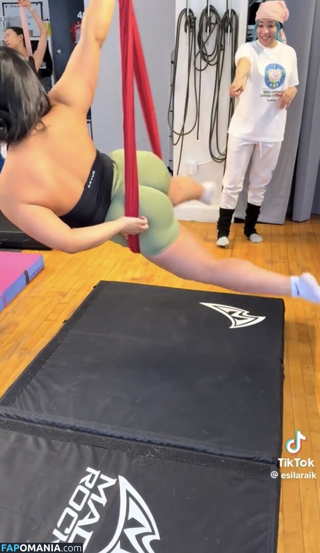 Kiaralise Nahý OnlyFans  Uniklá fotka #2