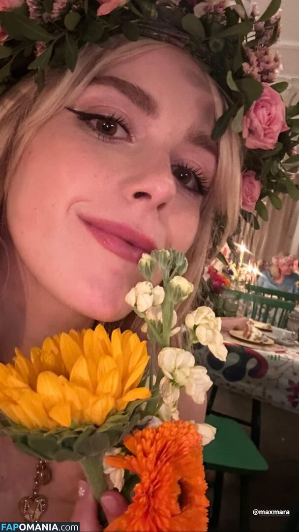 AdventuresSabrina / Kiernan Shipka / kiernanshipka Nahý OnlyFans  Uniklá fotka #51