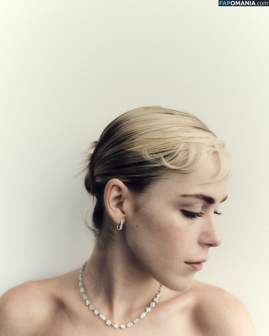 AdventuresSabrina / Kiernan Shipka / kiernanshipka Nahý OnlyFans  Uniklá fotka #679