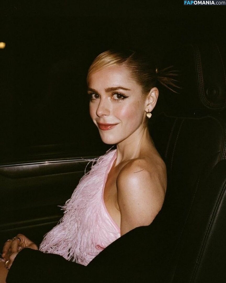 AdventuresSabrina / Kiernan Shipka / kiernanshipka Nahý OnlyFans  Uniklá fotka #694