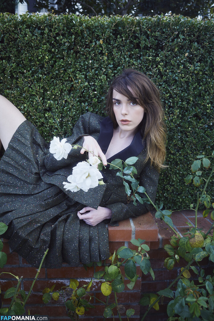 AdventuresSabrina / Kiernan Shipka / kiernanshipka Nahý OnlyFans  Uniklá fotka #1562