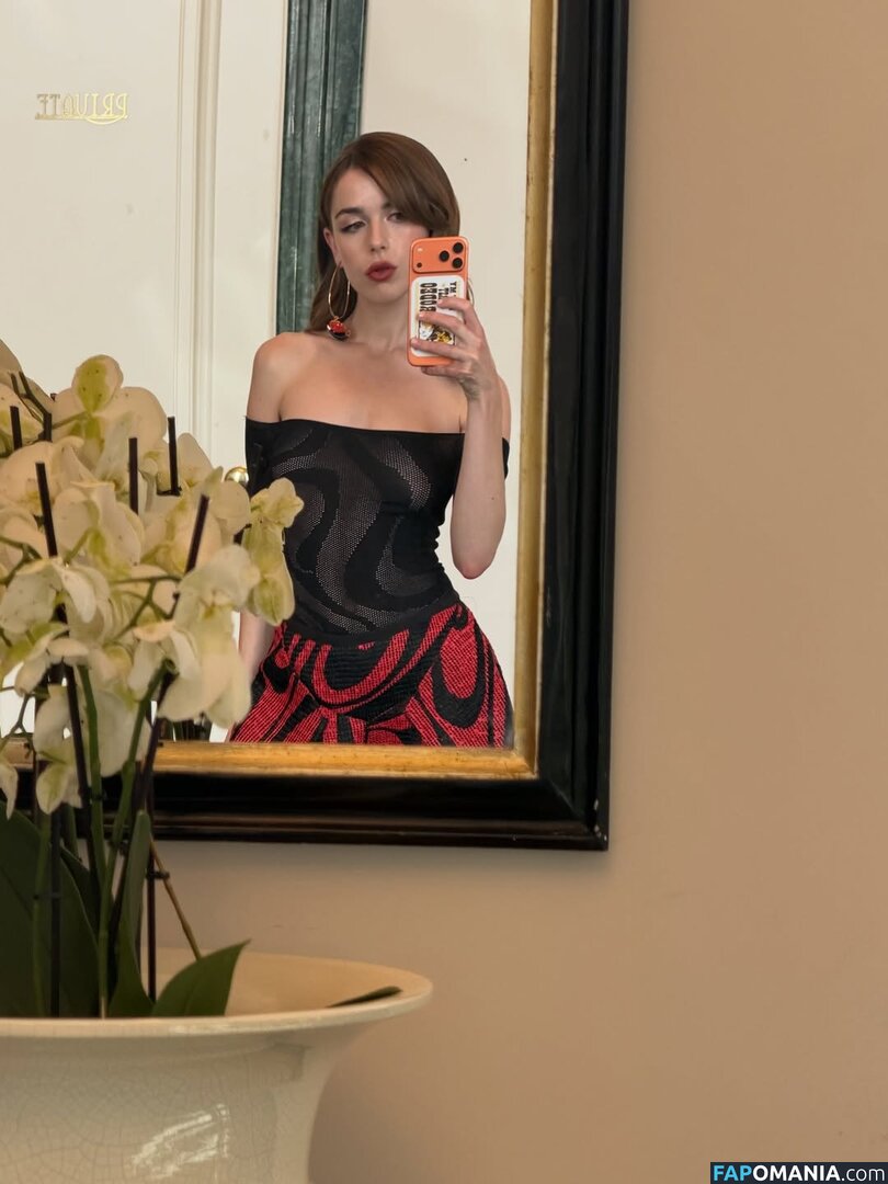 AdventuresSabrina / Kiernan Shipka / kiernanshipka Nahý OnlyFans  Uniklá fotka #1580