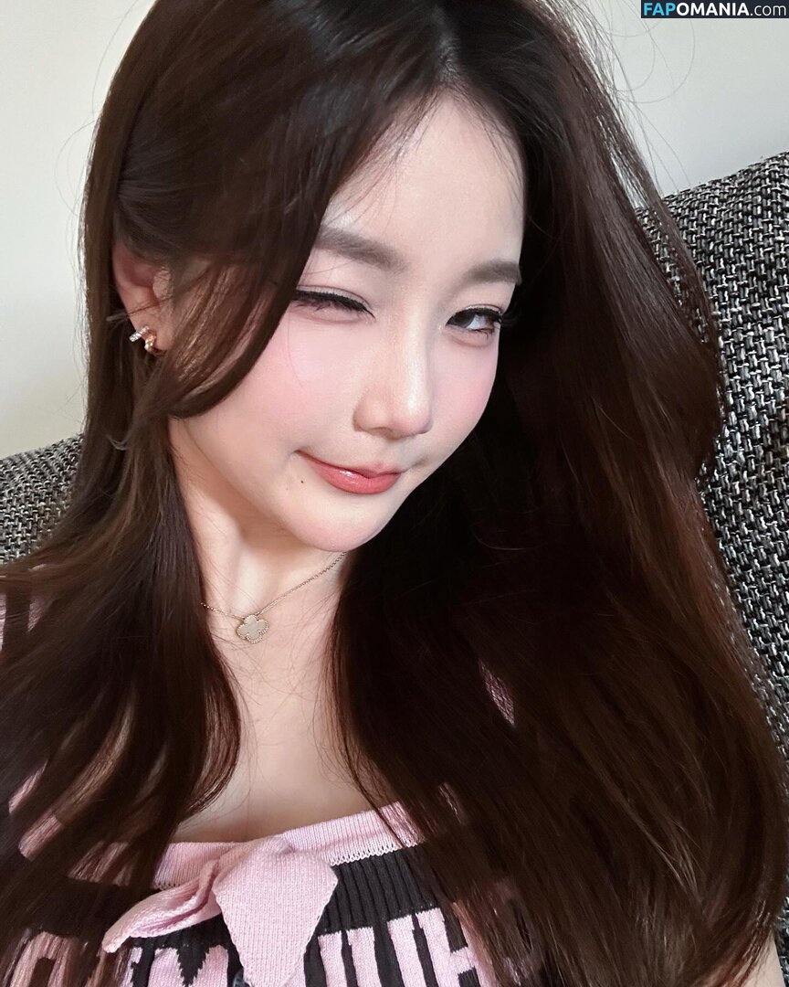 Athena / Kiittwy Nahý OnlyFans  Uniklá fotka #58