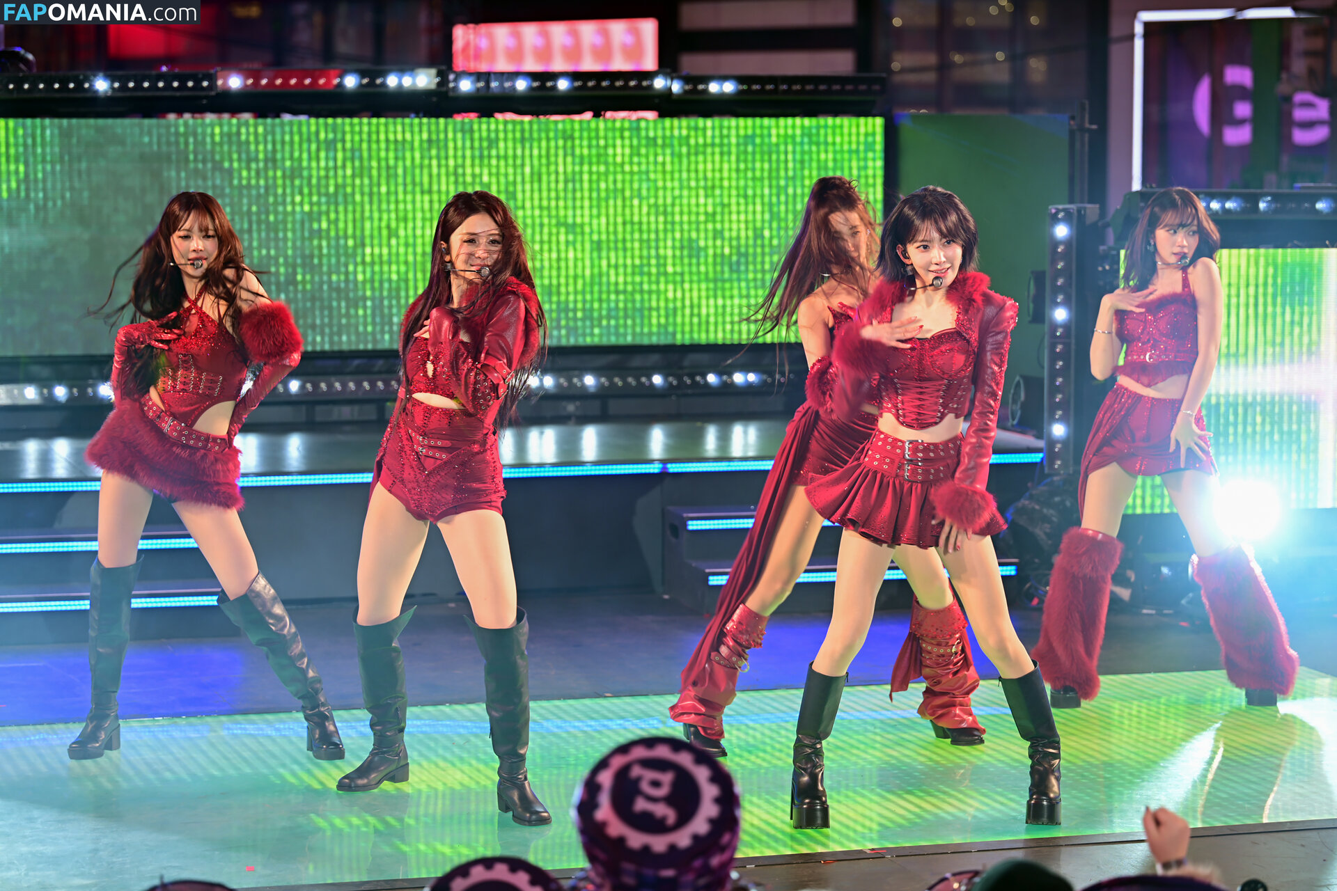 Kim Chaewon / _chaechae_1 / 김채원 Le Sserafim Nahý OnlyFans  Uniklá fotka #26