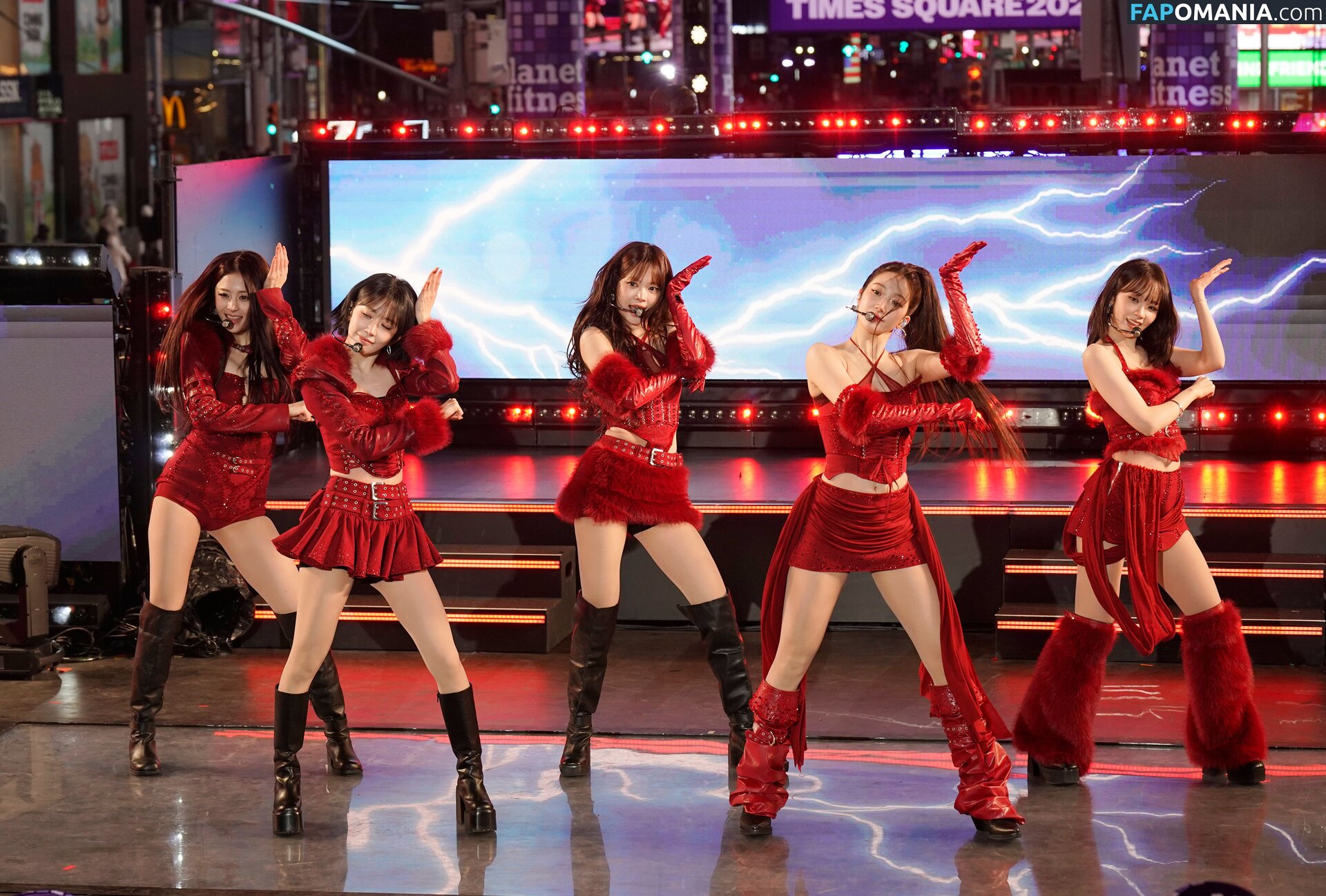 Kim Chaewon / _chaechae_1 / 김채원 Le Sserafim Nahý OnlyFans  Uniklá fotka #39