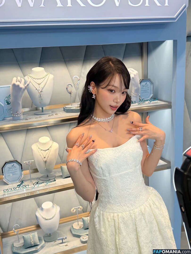 Kim Chaewon / _chaechae_1 / 김채원 Le Sserafim Nahý OnlyFans  Uniklá fotka #43