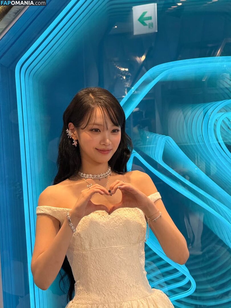 Kim Chaewon / _chaechae_1 / 김채원 Le Sserafim Nahý OnlyFans  Uniklá fotka #47