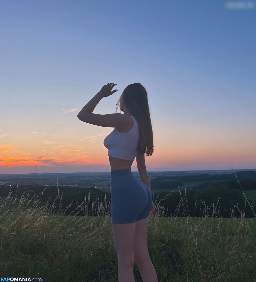 Kim Jule / kim___jule / kim__jule / kimjule / kims__secret Nahý OnlyFans  Uniklá fotka #36