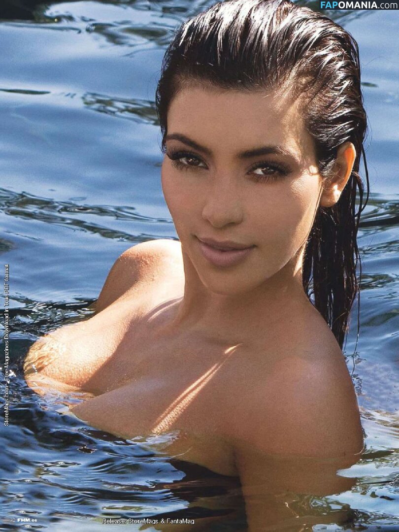 Kim Kardashian / kimkadarshian / kimkardashian Nahý OnlyFans  Uniklá fotka #47