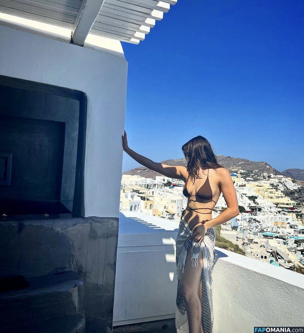 Kira Kosarin / kirakosarin Nahý OnlyFans  Uniklá fotka #29
