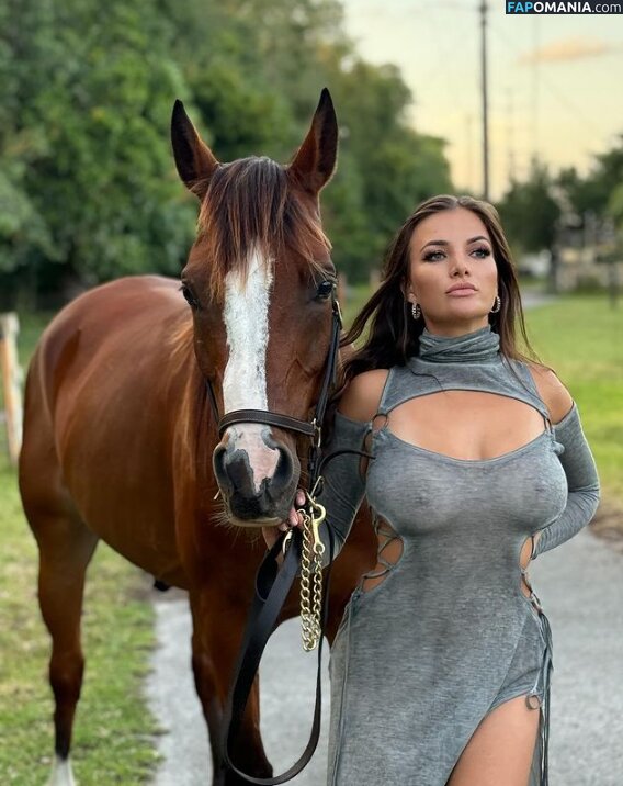 Kira Shine / kira_shine_ Nahý OnlyFans  Uniklá fotka #6