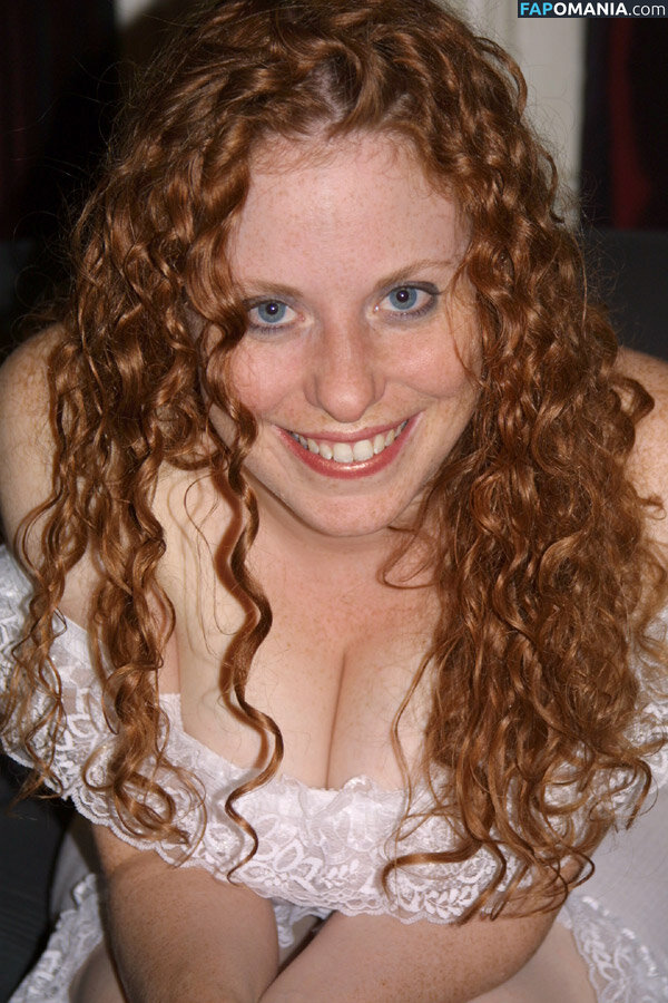 Kira The Little Redhead Nahý OnlyFans  Uniklá fotka #38