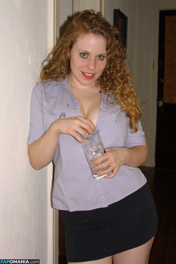 Kira The Little Redhead Nahý OnlyFans  Uniklá fotka #310