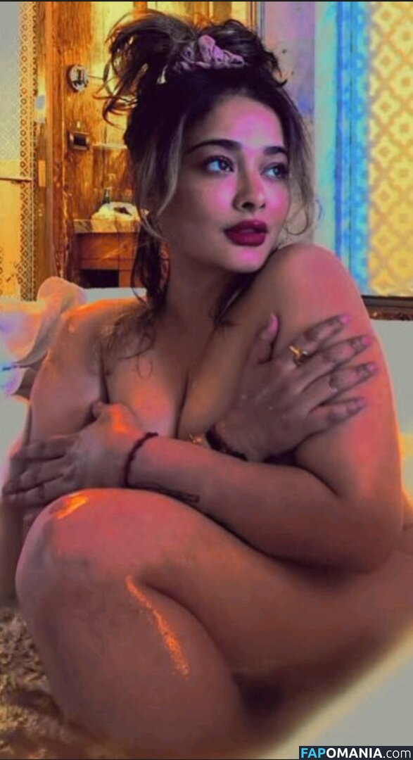 Kiran Rathore / kiran_rathore_official Nahý OnlyFans  Uniklá fotka #1