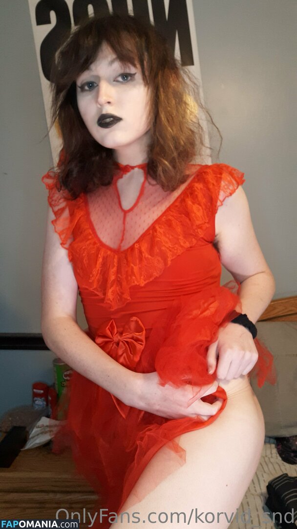 Raven / itsravenhunty_ / korvid_snd Nahý OnlyFans  Uniklá fotka #48